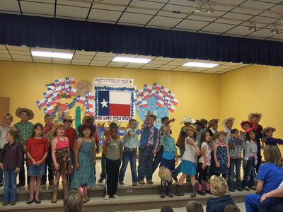 Image: Singing ‘Nowhere Else But Texas’
