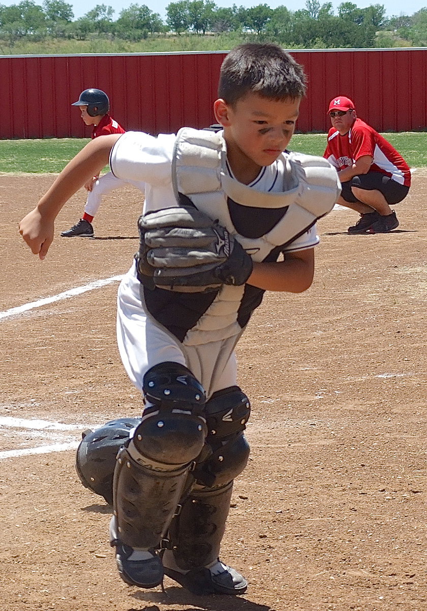 Image: Catcher Hayden Ellis, who had a well-rounded game, hustles after a foul ball for Italy White.