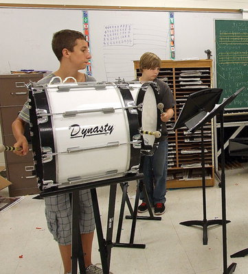 Image: Noah Ramirez and Stockard Smithwick keep the rhythm.