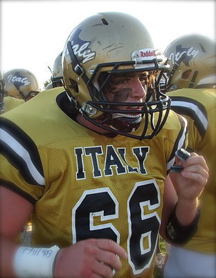 Image: Offensive center Kyle Fortenberry(66) is ready to lead Italy to a victory over Maypearl.