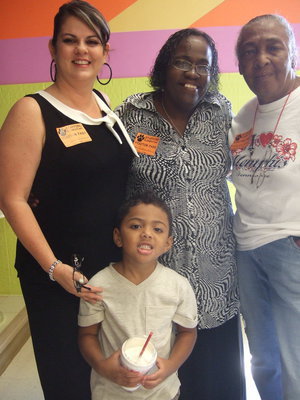 Image: Grandmothers Tina Long, Barbara Green and great-grandmother Mae Shelby shared their lunch with their grandson Cason.