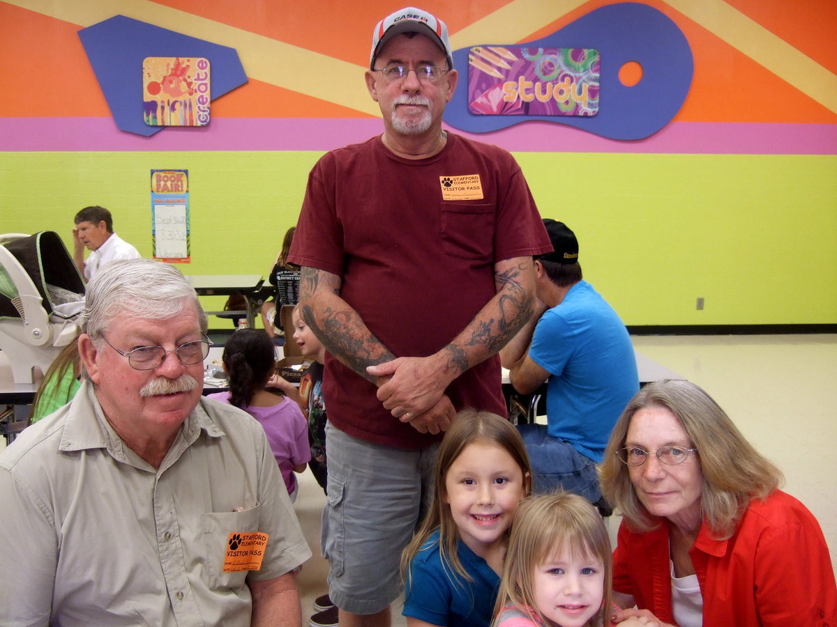 Image: Pappi Mack, Gary Haney and Carolin Holt (better known as MiMi) shared lunch with Skyler and Miranda Wims (kindergartener).