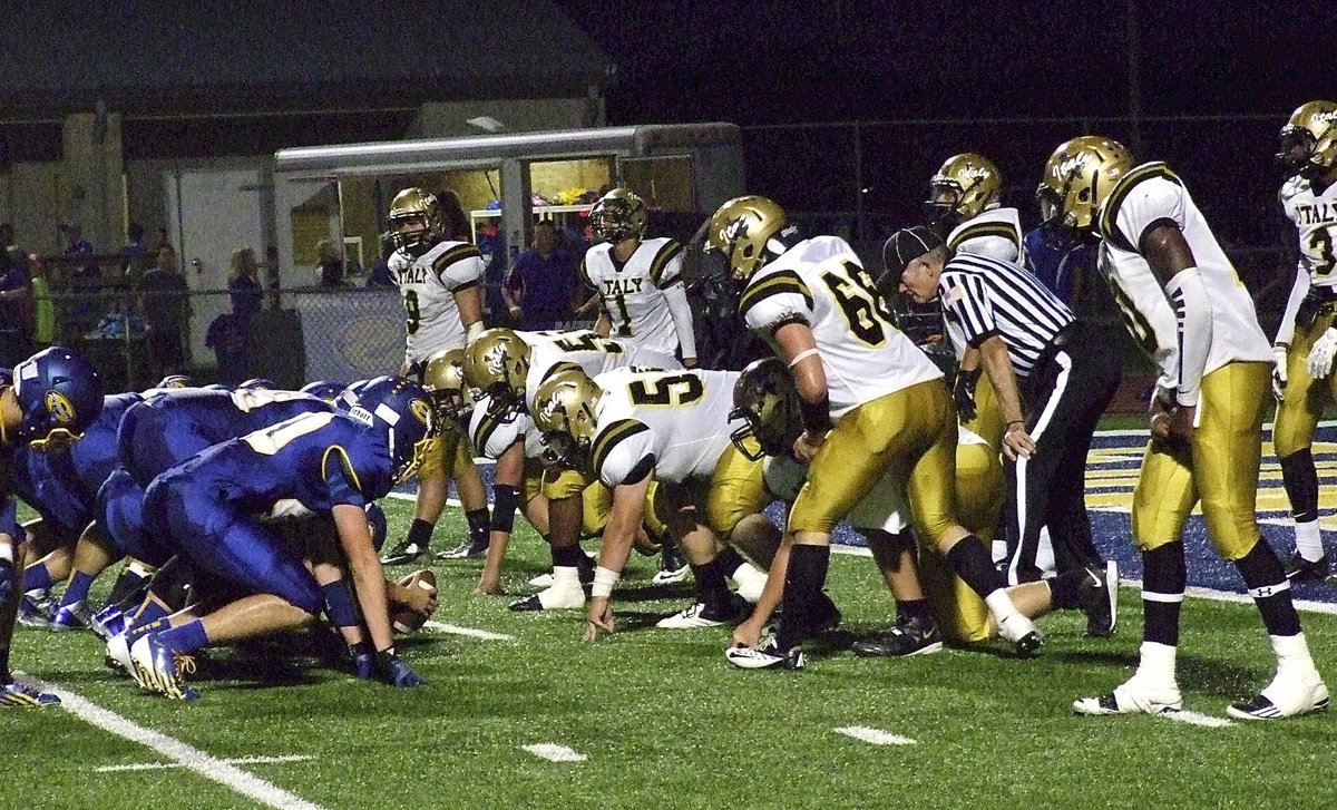 Image: Italy’s defense tries to block a Sunnyvale field goal attempt.