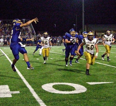 Image: Kyle Fortenberry(66), Zain Byers(50) and John Byers(56) try to contain Sunnyvale’s passing attack.