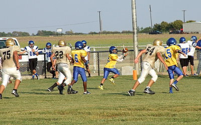 Image: Sunnyvale pulls off the comeback by scoring 15-points in the final 2:59 to outlast Italy’s 7th Grade 15-14. Pictured is Sunnyvale’s 2-point conversion pass to sneak away with the win.