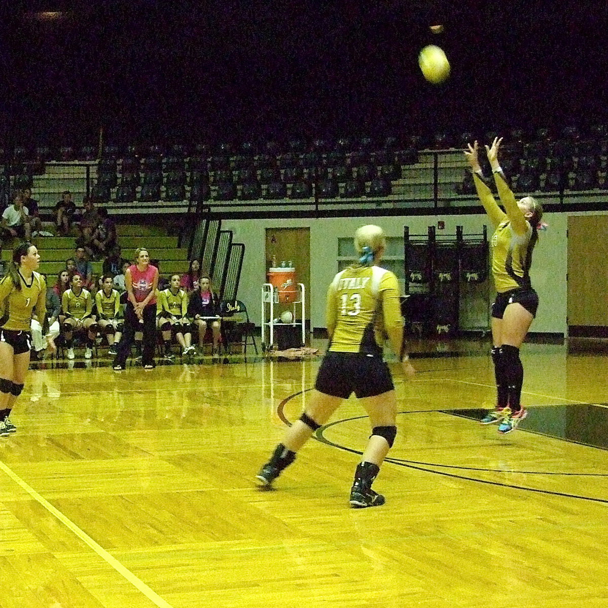 Image: Madison Washington(10) sets the ball from the back line.