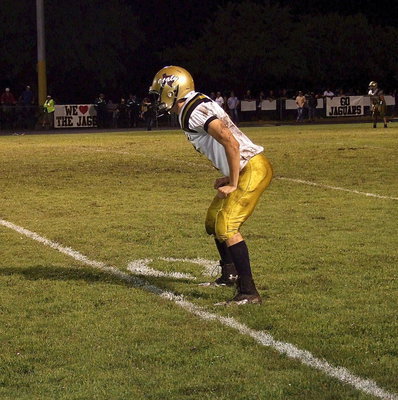 Image: Italy senior Justin Wood(4) awaits the kickoff from Hubbard late in the game.