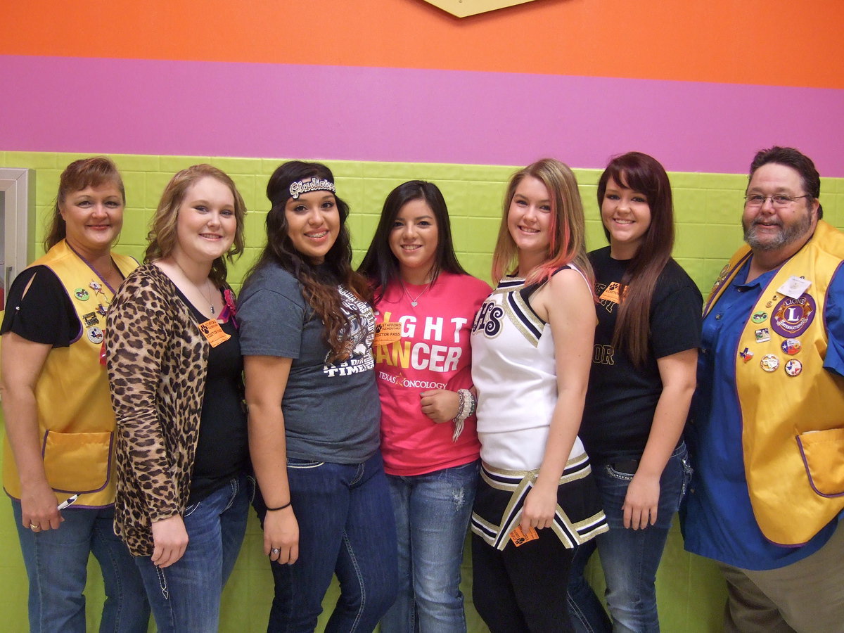 Image: Flossie Gowin (Italy Lions Club member) and National Honor Society and Student Council members-Jesica Wilkins, Monserrat  Figueroa, Adriana Celis, Taylor Turner and Paige Westbrook along with Arvel Gowin.