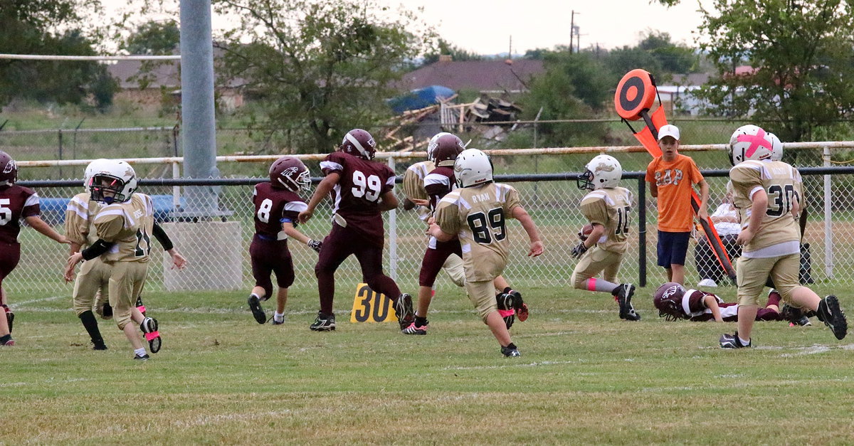 Image: Ty Cash(10) gets the Italy offense rolling early thanks to his teammates hustling downfield to block. Nice job, Dustyn Rose(11), Wyatt Ryan(89) and Bryce Ballard(30).