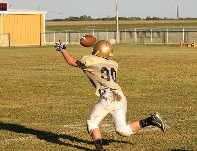 Image: Italy’s Caden Brewer(30) intercepts a pass attempt by Itasca.