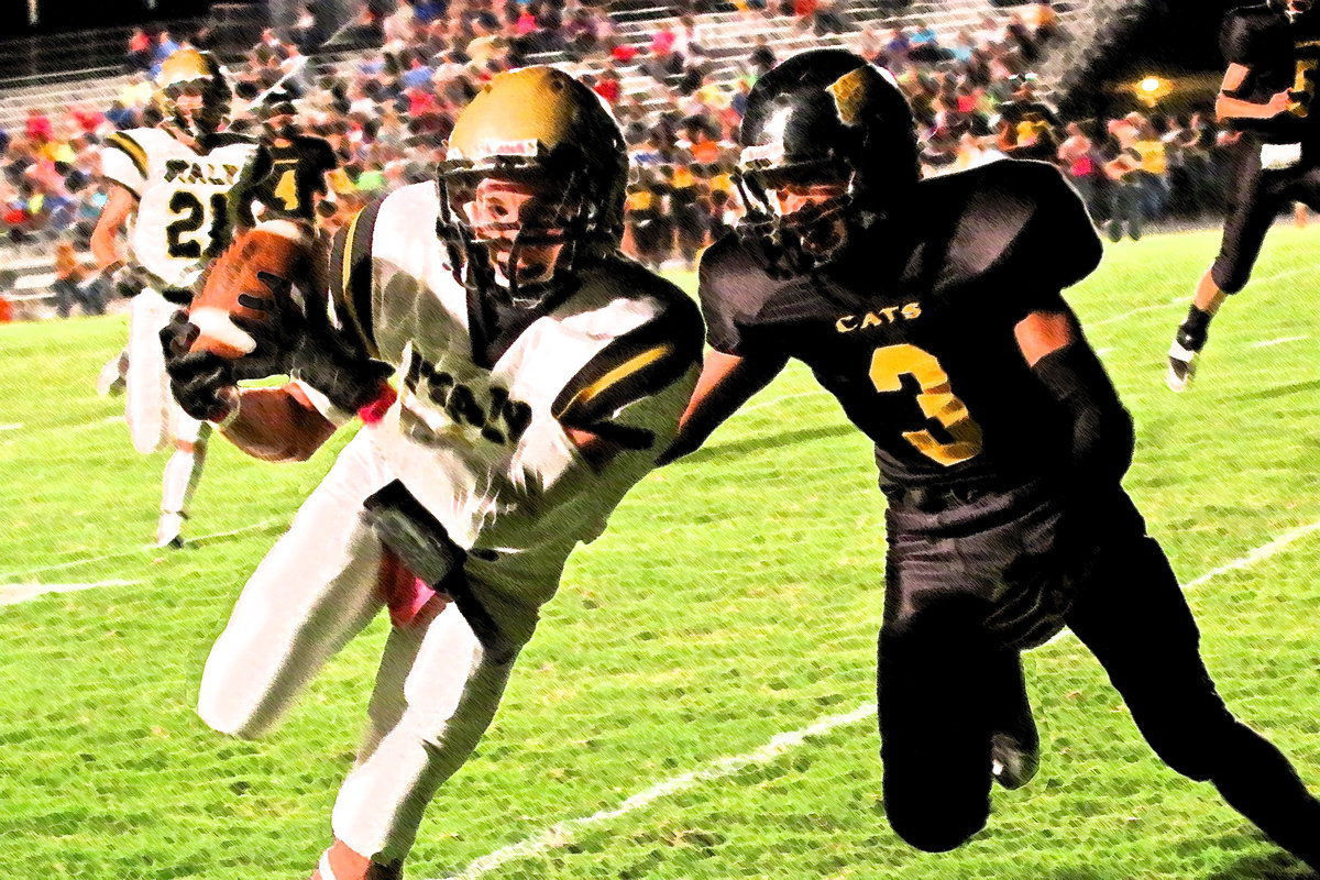 Image: Levi McBride(1) makes the catch near the end zone to setup an Italy touchdown. McBride’s effort netted 26-yards.