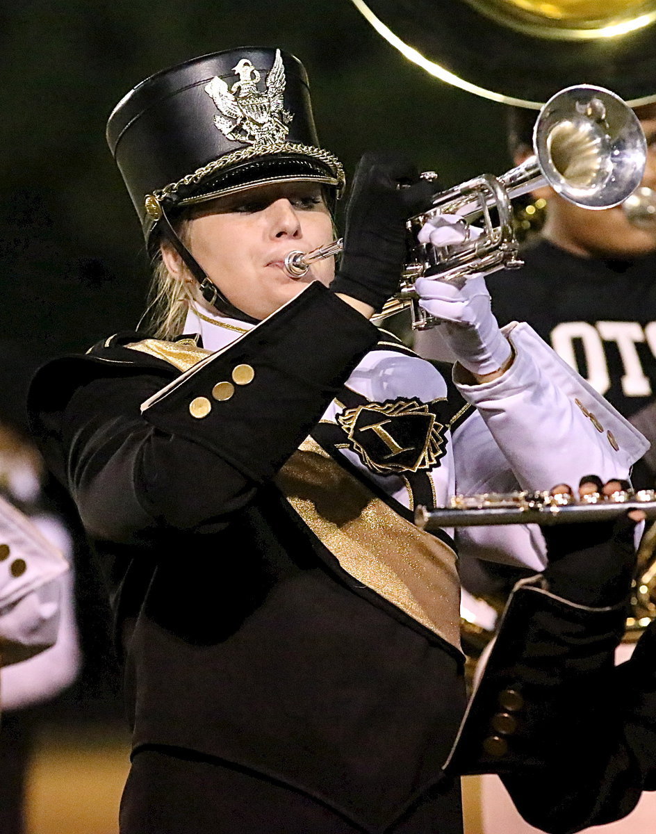 Image: During halftime, Madison Washington plays Shenandoa which proved to be fitting considering the battle brewing between Italy and Crossroads. In fact, one Crossroads player was taken to the hospital.