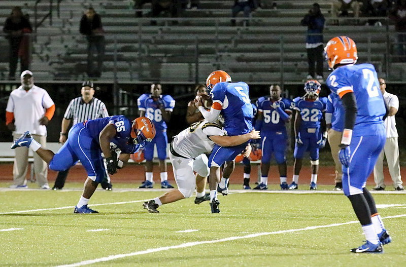 Image: That’s the end of that! On 4th down, Zain Byers(50) drills the Gateway running back in the backfield to all but end the game and preserve Italy’s 28-24 comeback victory.