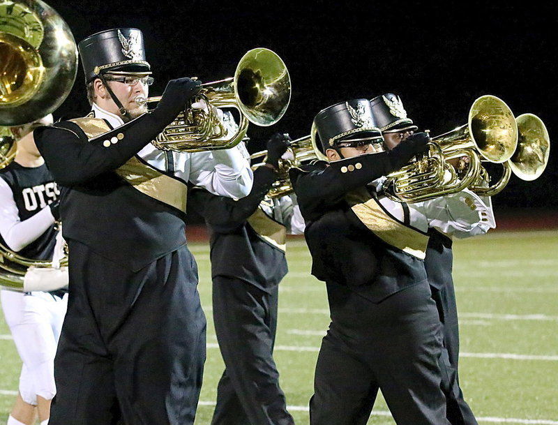 Image: Hunter Wood, Pedro Salazar and the Gladiator Band is on the march.