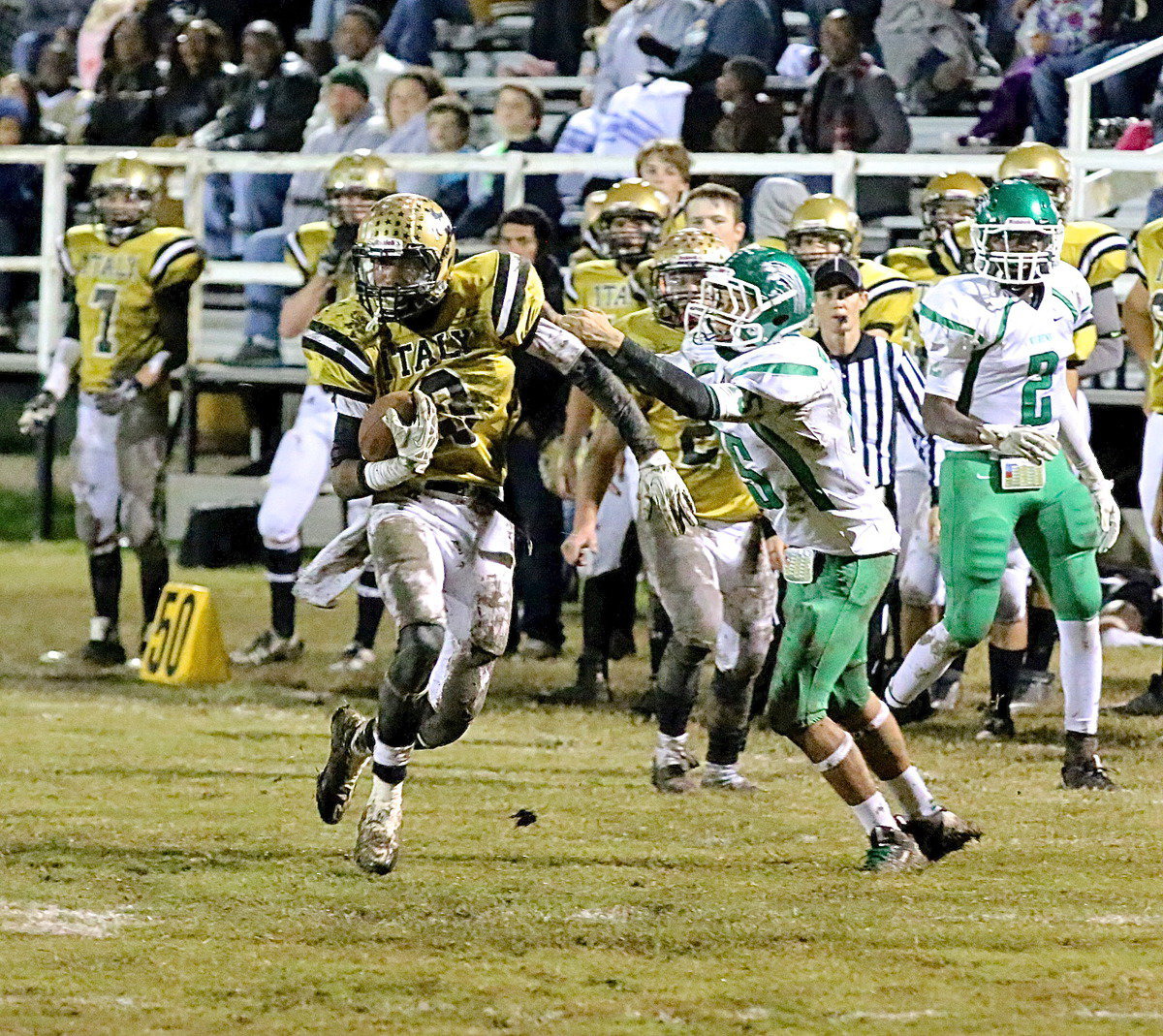 Image: Senior receiver Trevon Robertson(3) eludes Bobcat tacklers on his way to a 32 yard gain against Kerens to help the Italy Gladiators route the Bobcats 33-7. Robertson contributed 163 all-purpose yards to the Gladiator cause to earn his team’s game MVP honor.