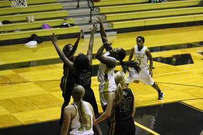 Image: Taleyia Wilson(22) dominates in the lane. This lane reserved for Taleyia!