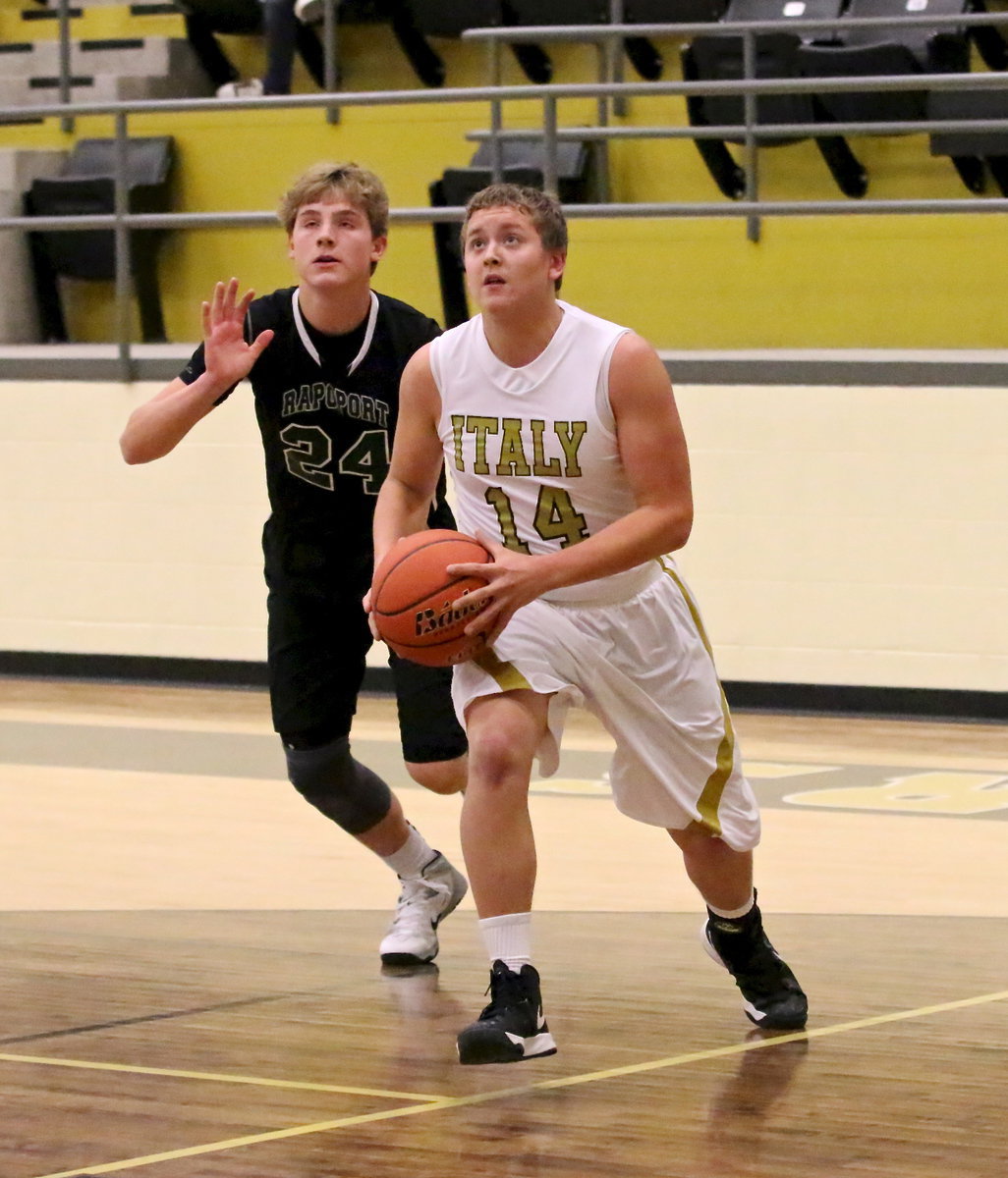 Image: Bailey Walton(14) charges in for a score.