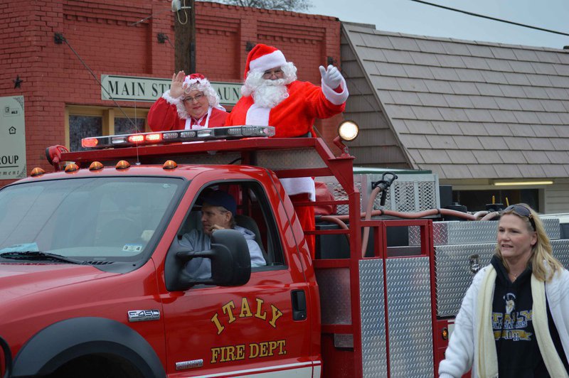 Image: Santa and Mrs. Claus made an appearance