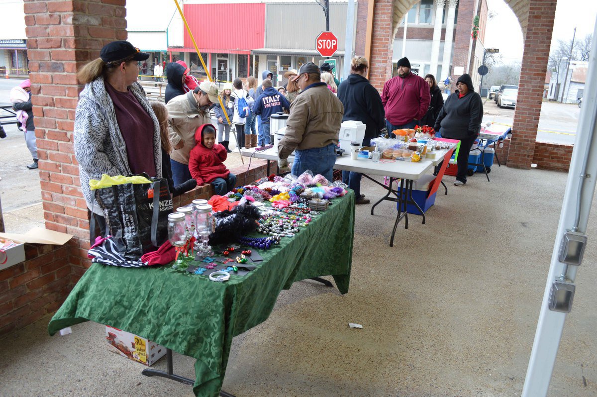 Image: Lots of goodies for sale at the Italy Pavilion