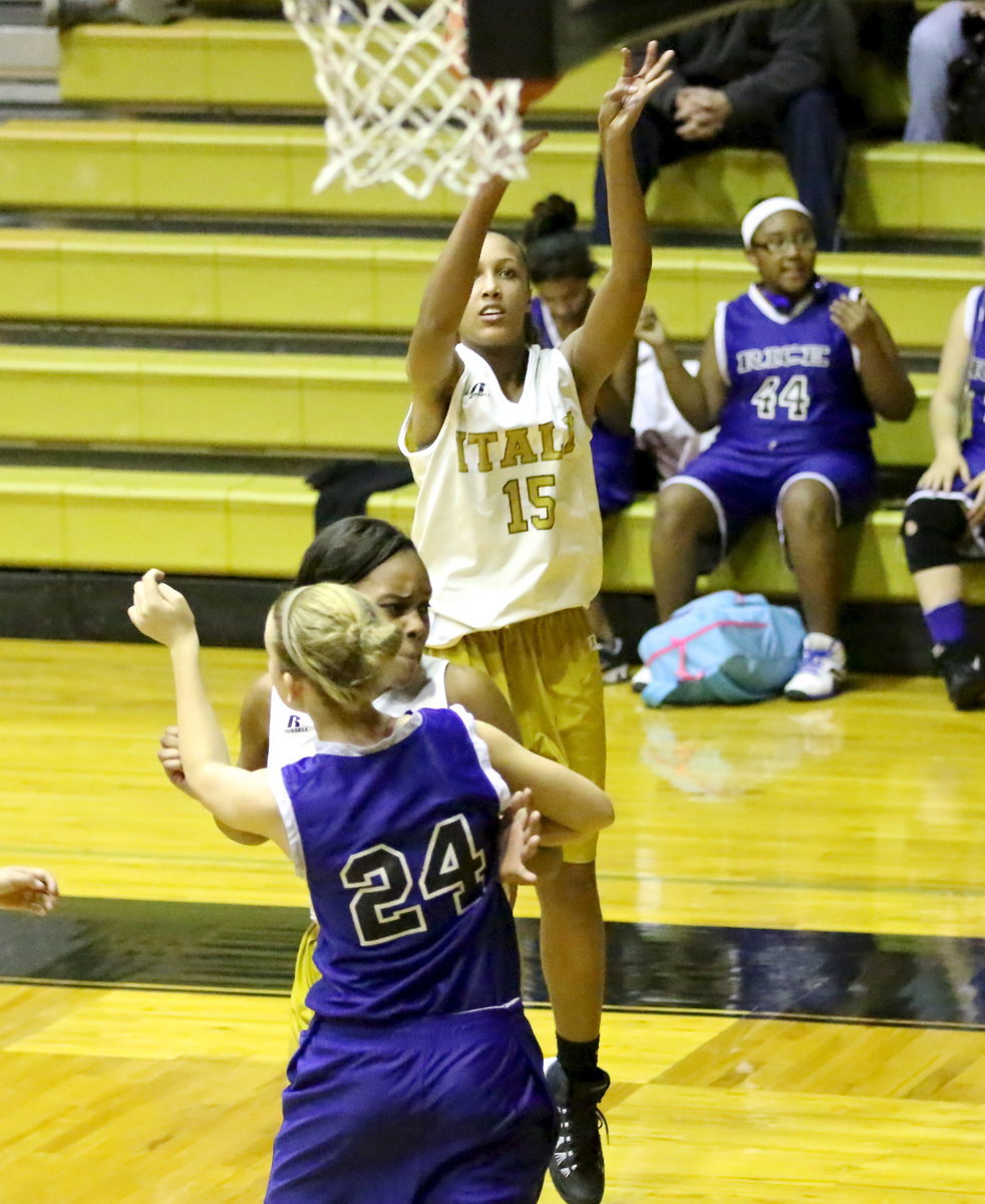 Image: Emmy Cunningham(15) gets a clear look at the basket thanks to a screen from teammate Charisma Anderson(20). Cunningham led all scores with 25-points to lead Italy’s 8th grade girls to a big win over Venus, 45-16.