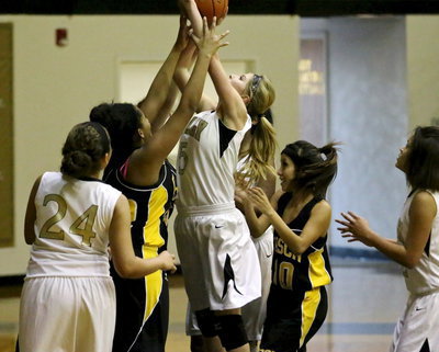 Image: Halee Turner(5) powers her way up towards the rim to help Italy’s JV girls overtake Itasca.