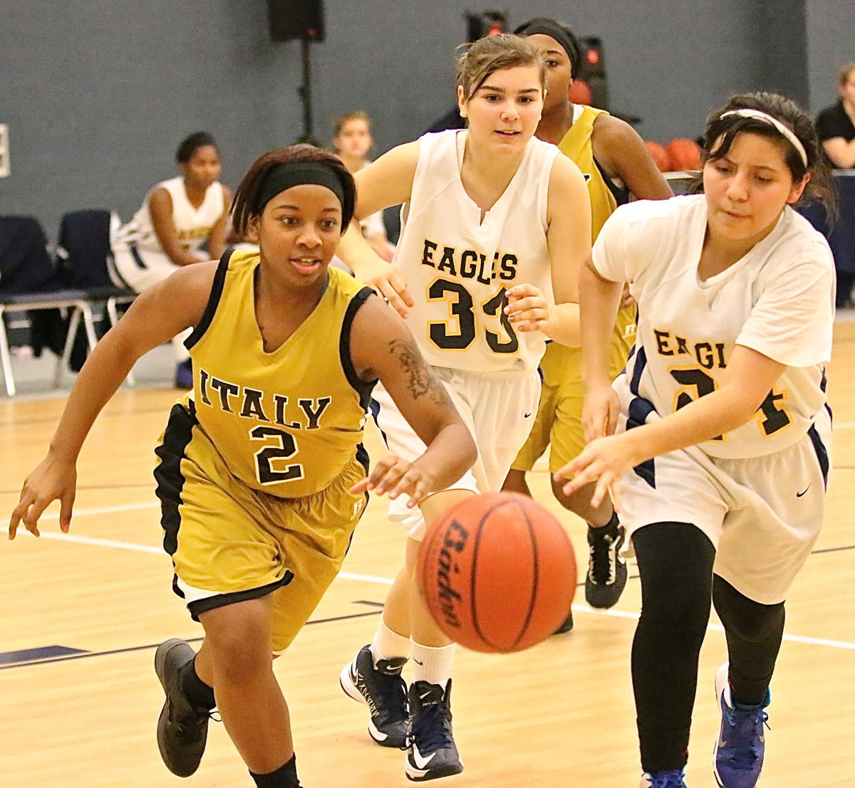 Image: Bernice Hailey(2) hustles after a loose ball.