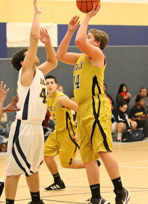 Image: Bailey Walton(14) pulls up for 2 of his 8-points.