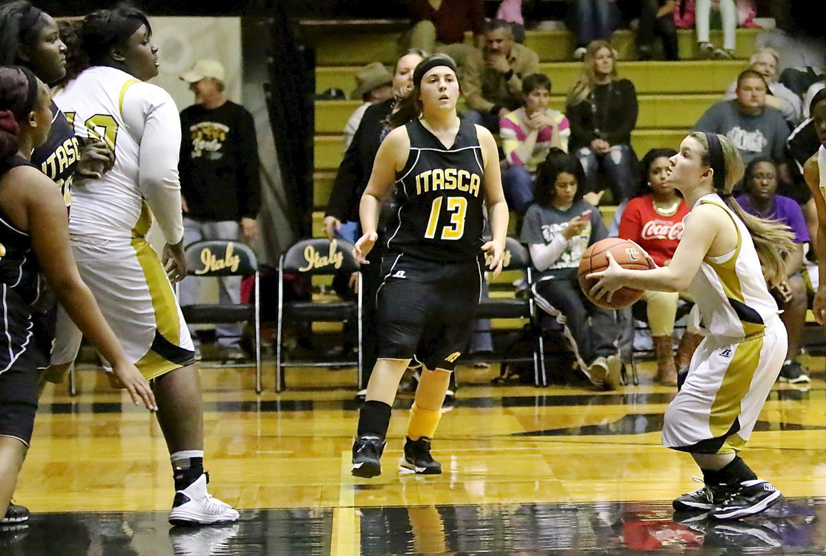 Image: Tara Wallis(4) plays 6 feet tall for the Lady Gladiators and scored 8-points against Itasca.