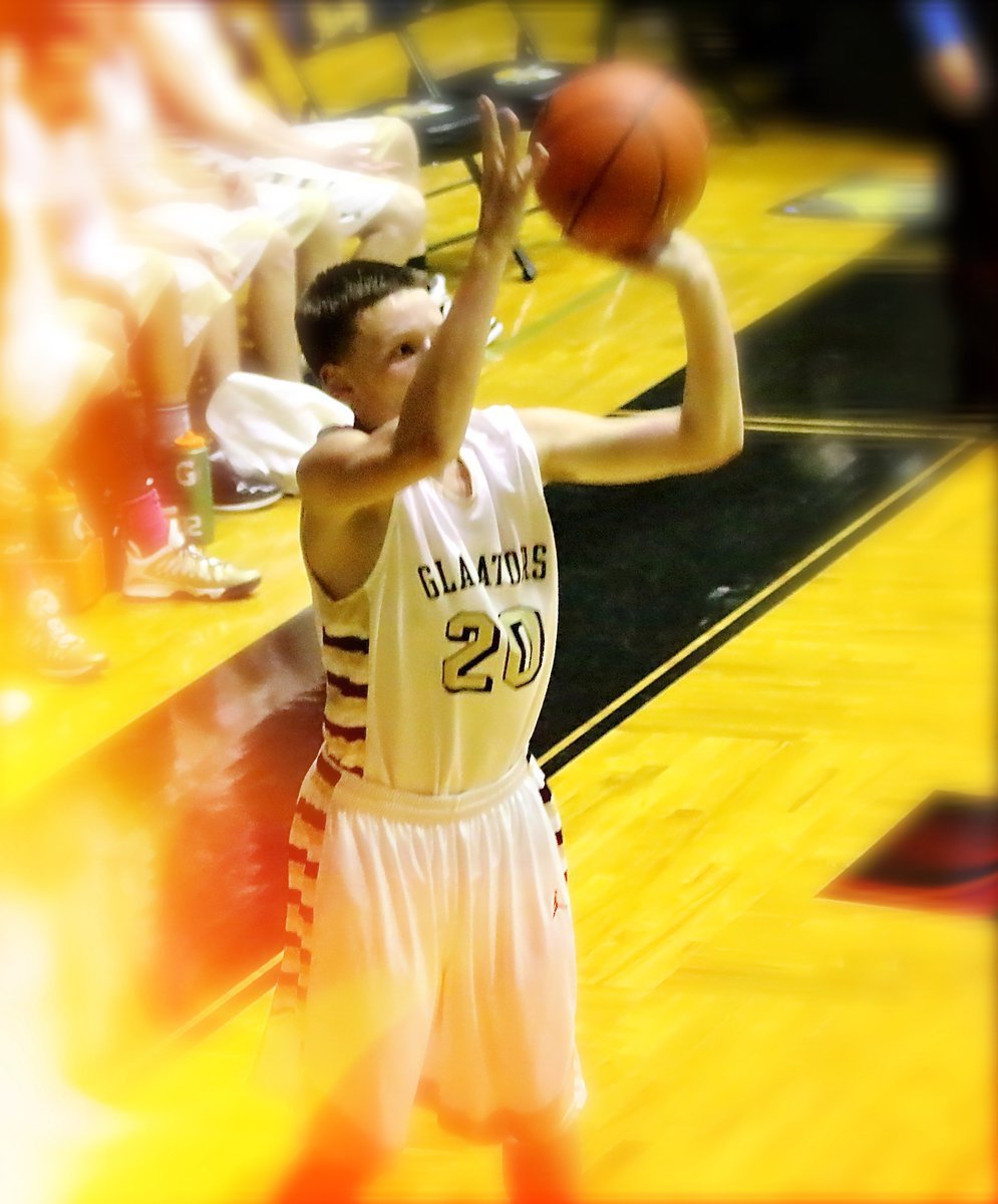 Image: Joshua Cryer(20) heats up for Italy’s JV Gladiators and puts in three 3-pointers. Cryer also converted two free-throws to finish with 11-points total.