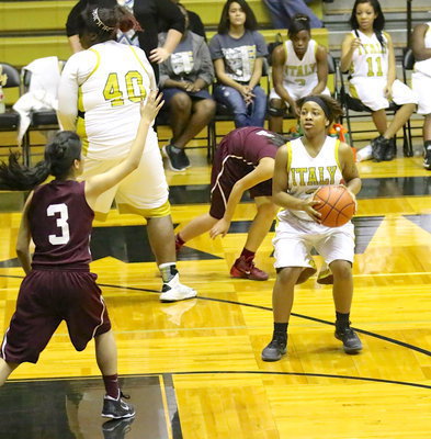 Image: Senior forward, Bernice Hailey(2) works off a screen set by teammate Cory Chance(40) to put up a jumper.