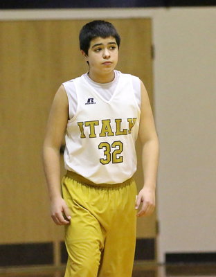 Image: Italy’s, Eli Garcia(32) sets up for offense during the 7th grade game.