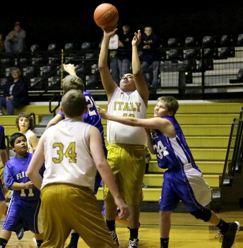 Image: Chistopher Munoz(40) leads the “Combo-ators” with 10-points.