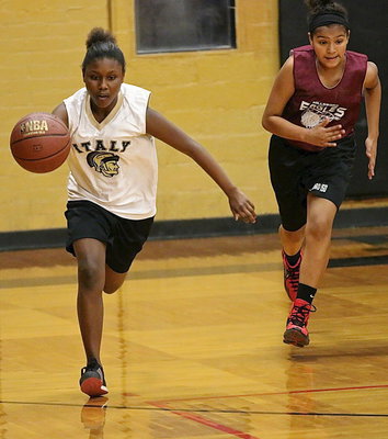 Image: Italy’s, Jaliyah Hall(1) leaves Hillsboro in her rearview mirror.