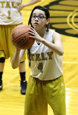 Image: Madison Galvan(4) tries her luck from the free-throw line.