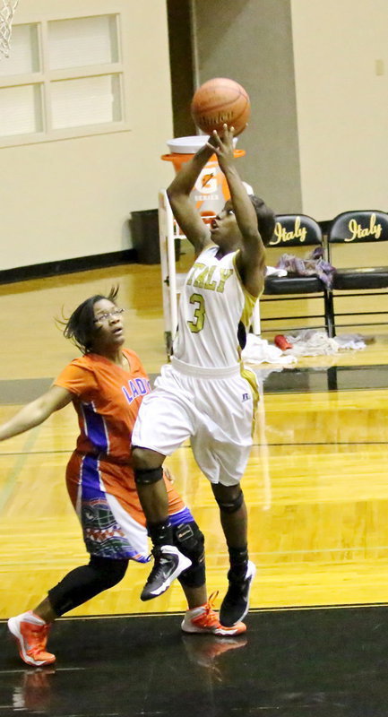 Image: Senior Lady Gladiator Kortnei Johnson(3).