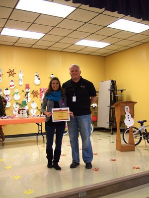 Image: Tracy Williams (kindergarten teacher) received a perfect attendance award.