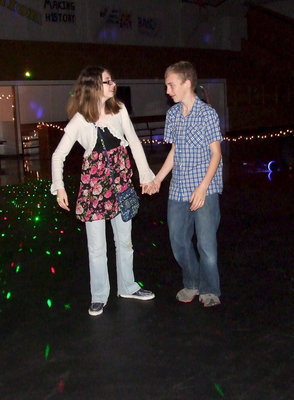 Image: Awww! Rori Russell and Colton Allen finish a dance hand-in-hand.
