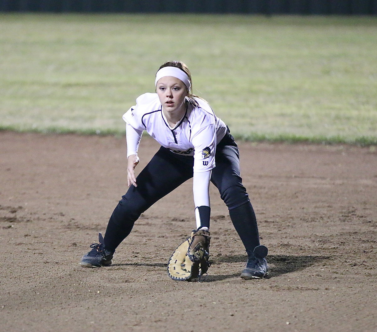 Image: Lady Gladiator first-baseman Bailey Eubank(1) is zoned in while awaiting an upcoming pitch against visiting Maypearl during Italy’s 2014 home opener.