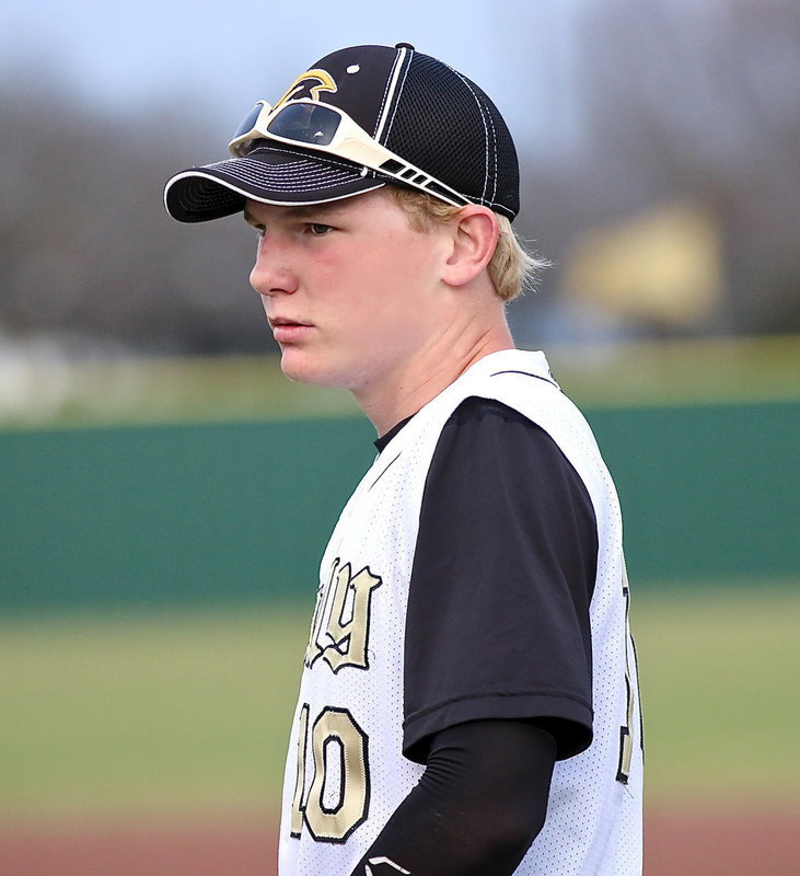 Image: Cody Boyd(10) tries to help his Gladiator teammates find a way against Maypearl.