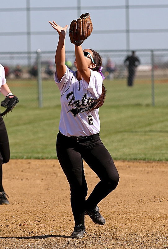 Image: Second-baseman Ashlyn Jacinto(6) catches a pop fly for the Lady Gladiators.