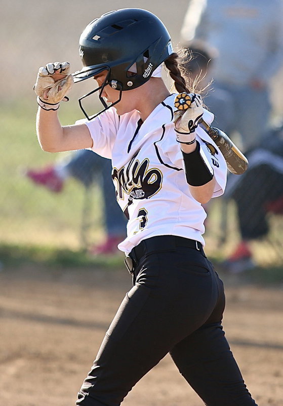 Image: Lady Gladiator Cassidy Childers(3) battles at the plate.