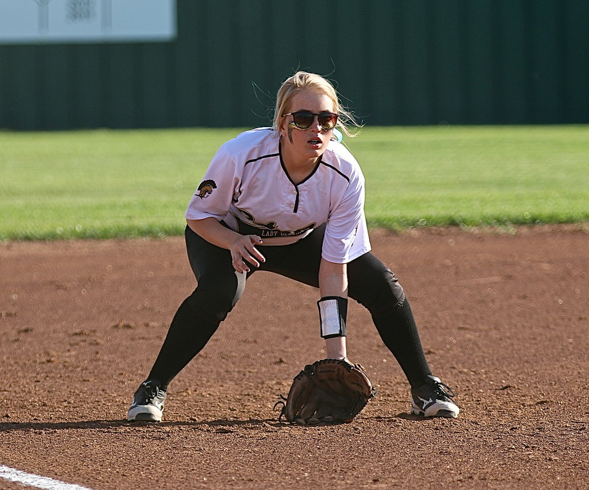 Image: Hannah Washington(8) is set to go at third.