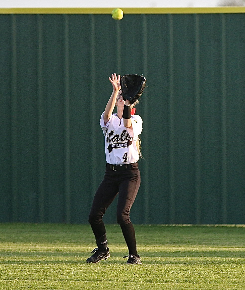 Image: Britney Chambers(4) was a beast in left field going after and catching 3 fly balls for Italy outs.