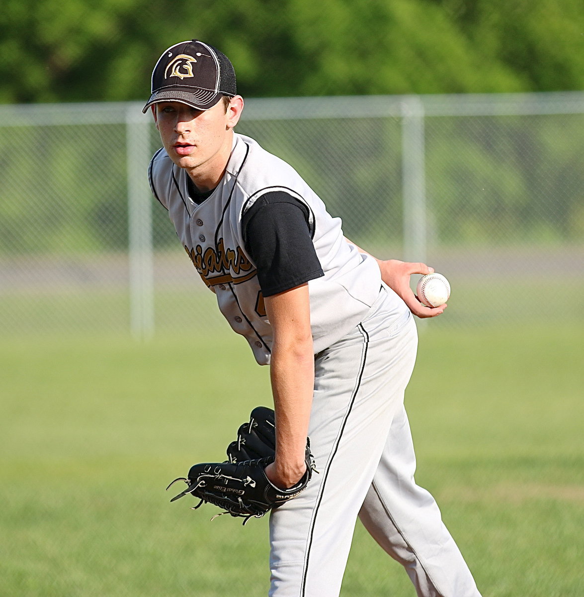 Image: Italy’s Ryan Connor(4) waits for the sign from catcher John Escamilla.