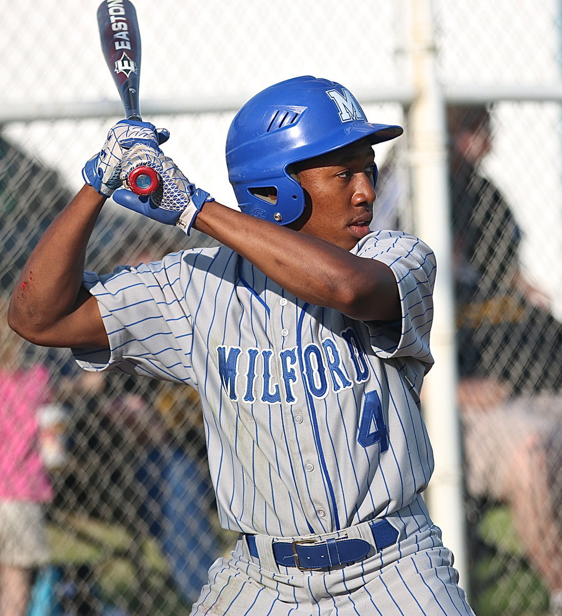 Image: Milford’s Jacob Essary(4) tries to help his Bulldogs make a late inning surge.