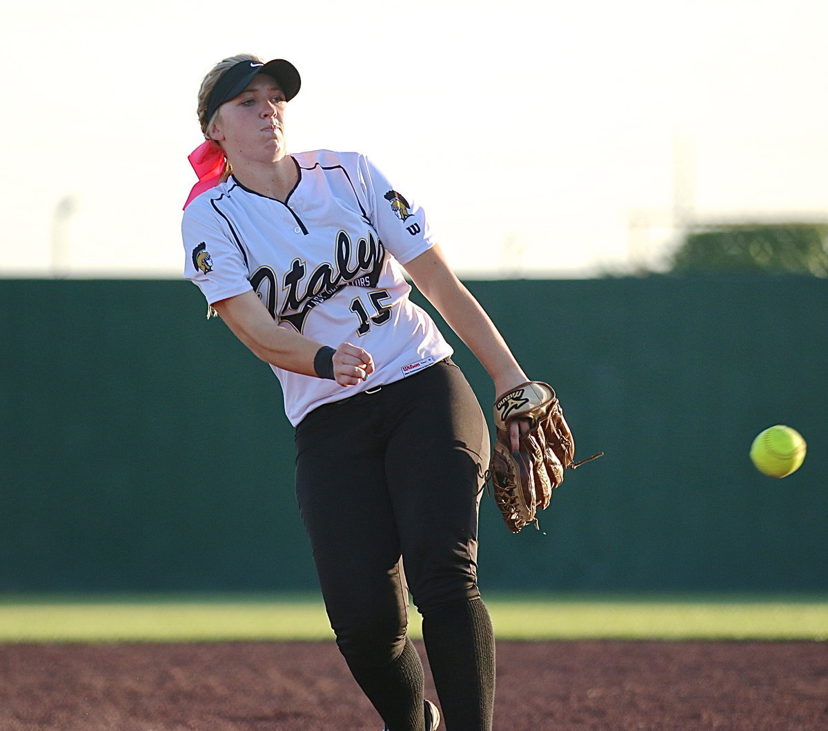 Image: Jaclynn Lewis(15) shows the power that helped Italy return to the playoffs.