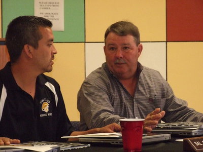 Image: Sal Ramirez and Larry Eubank discuss the issues at hand.