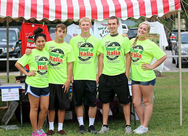 Image: Meanwhile, back at Tour d’Italia headquarters…Italy High School National Honor Society members arrived bright and early to help sell shirts and other items for the event. Volunteering NHS members were Julissa Hernandez, Levi McBride, Cody Boyd, Ryan Connor and Madison Washington.