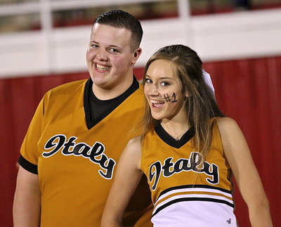 Image: Italy High School Cheerleaders Zac Mercer and Jozie Perkins add personality and charm to the squad’s pom-poms.
