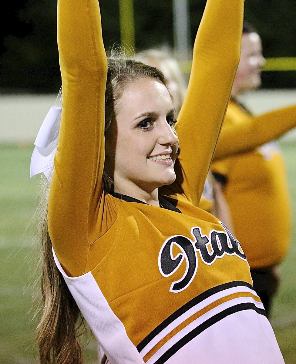 Image: Kirby Nelson keeps on cheering until the final second.